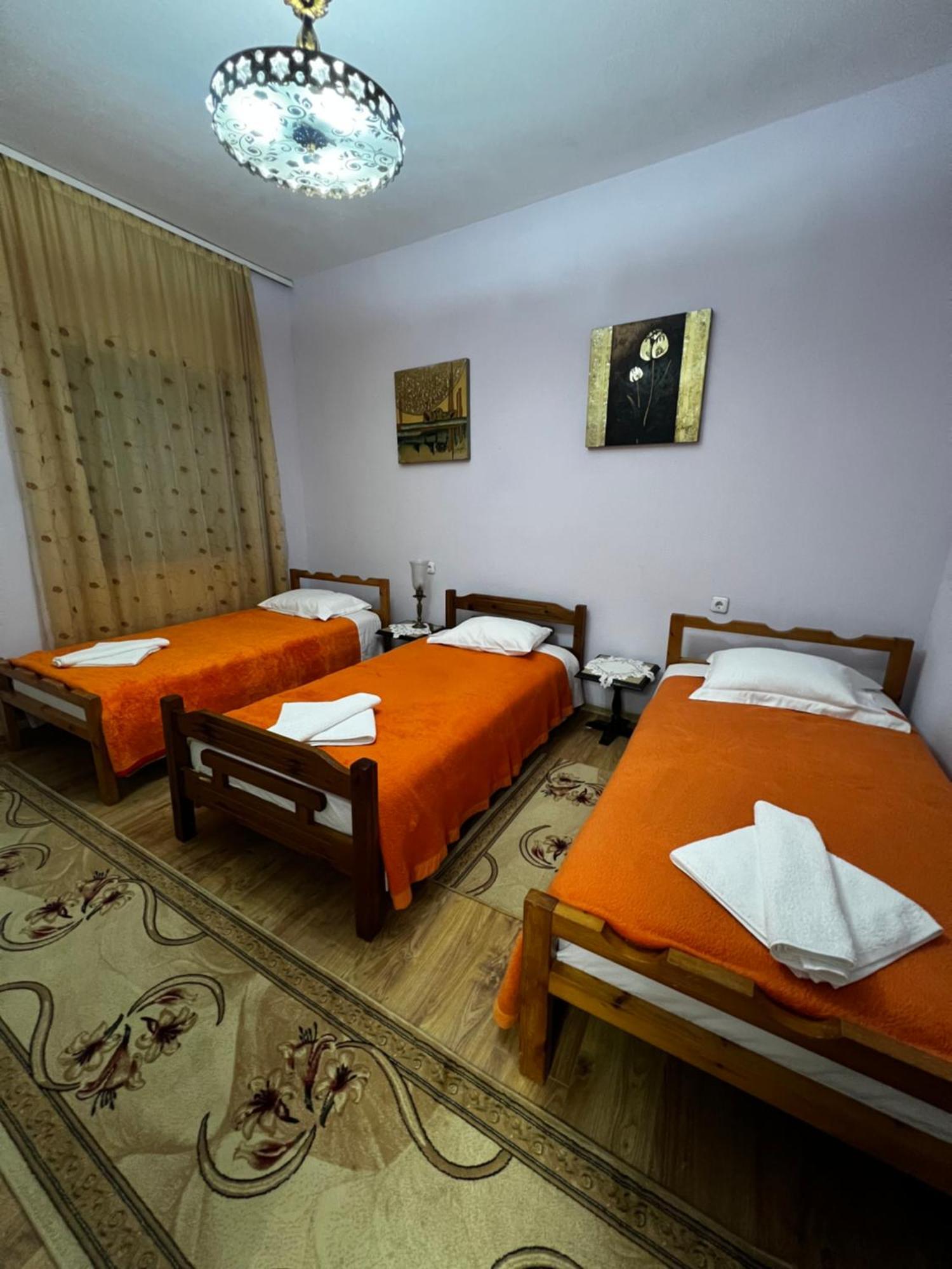 Luigi Guest House Gjirokastër Eksteriør bilde