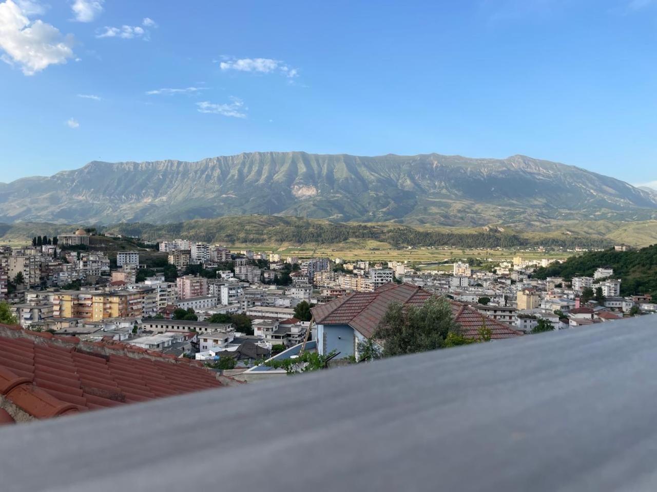 Luigi Guest House Gjirokastër Eksteriør bilde