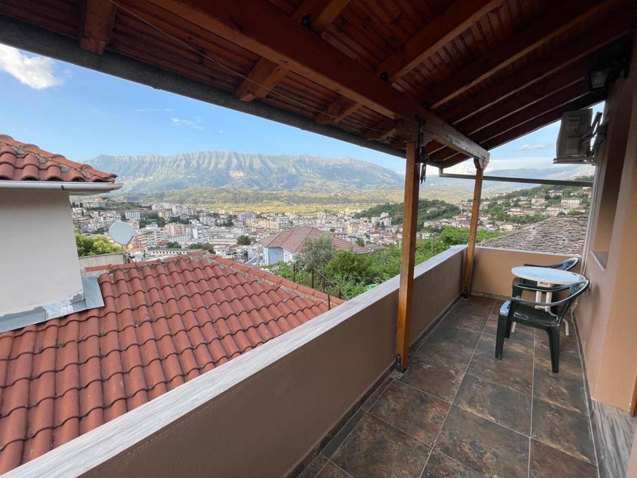 Luigi Guest House Gjirokastër Eksteriør bilde